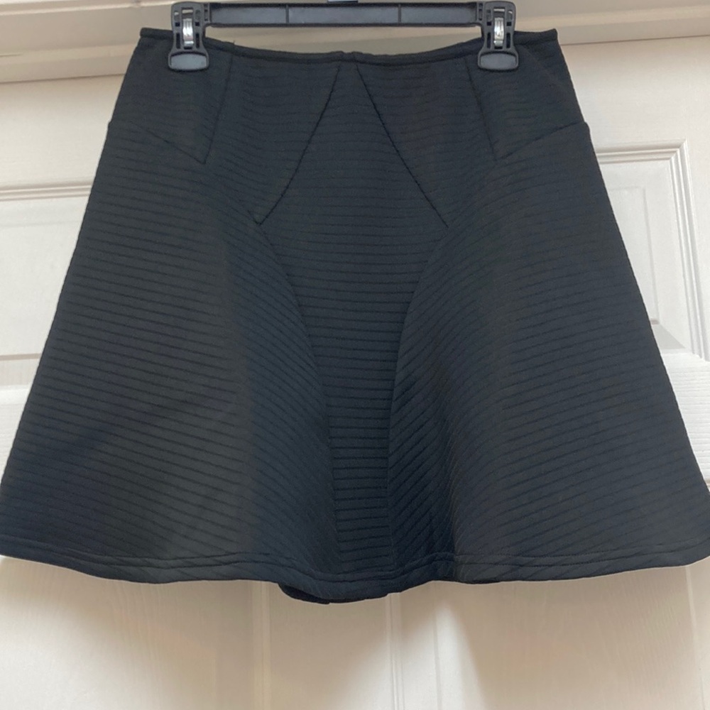 Romeo & Juliet Black Mini Skirt    Size M